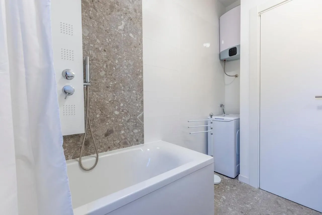Split Luxury Suite 0*,
